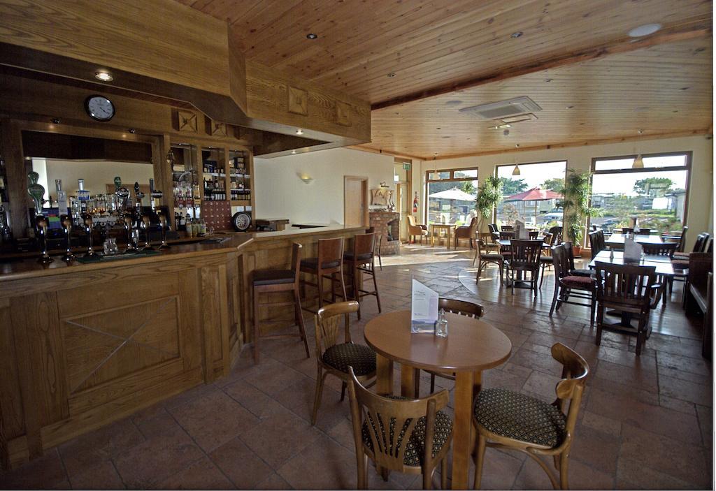 Beach Hotel & Restaurant Downings Exterior foto