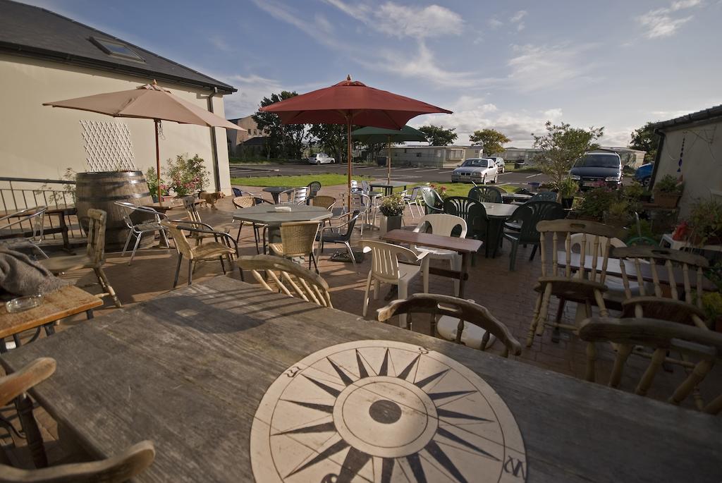 Beach Hotel & Restaurant Downings Exterior foto